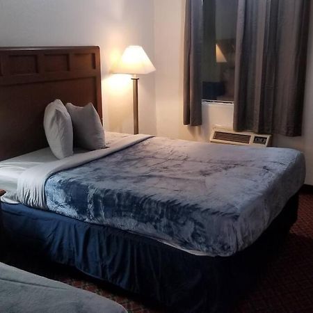 Hotel 2 Queen Beds Hotel Room 222 Wi-Fi Hot Tub Booking スティルウォーター エクステリア 写真